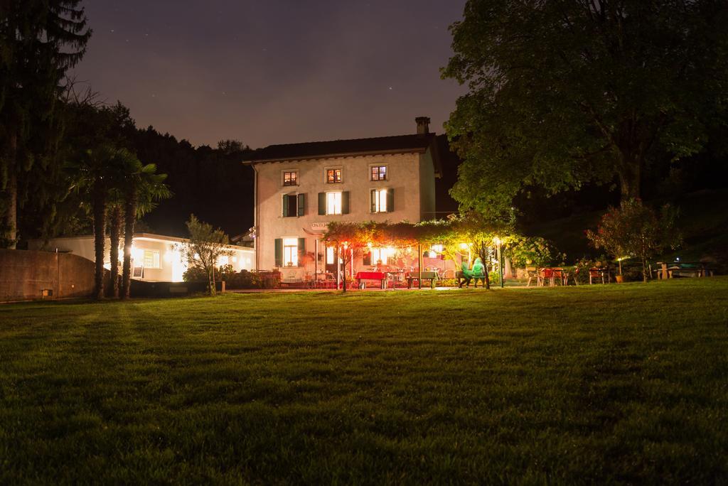 Ostello & Camping Riposo Hotel Losone Exterior photo